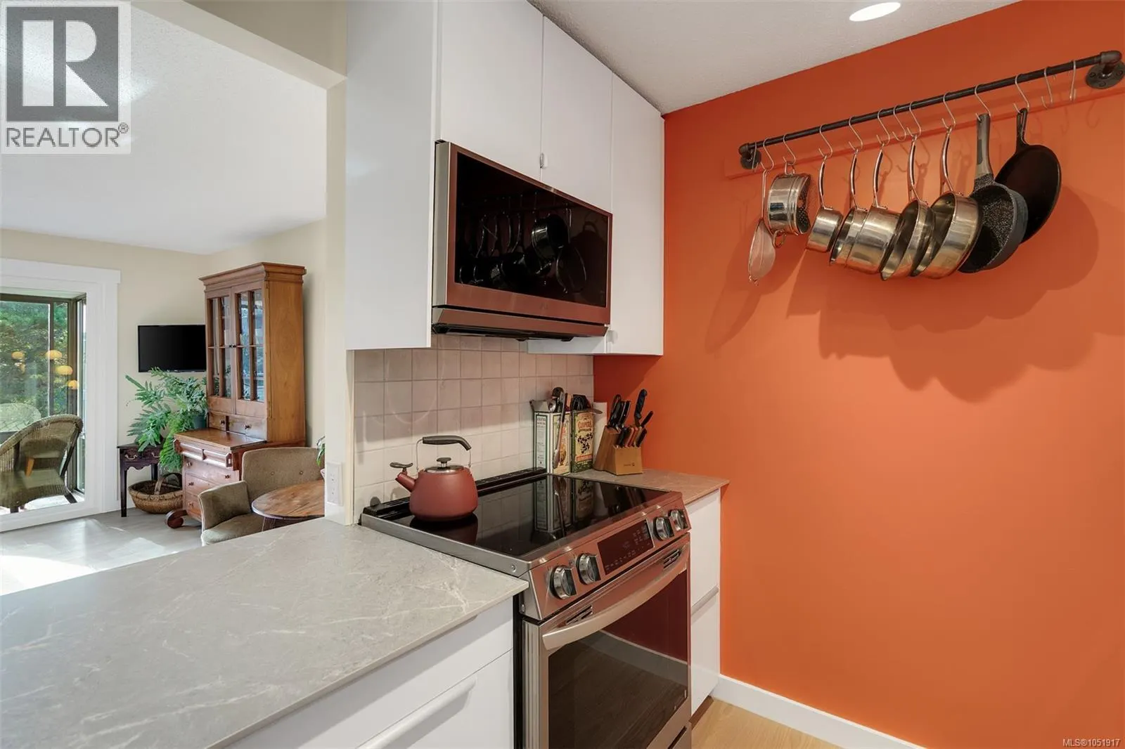 416 1433 Faircliff Lane