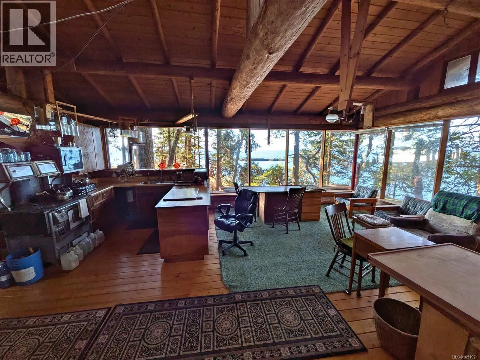 3 Grant Rd