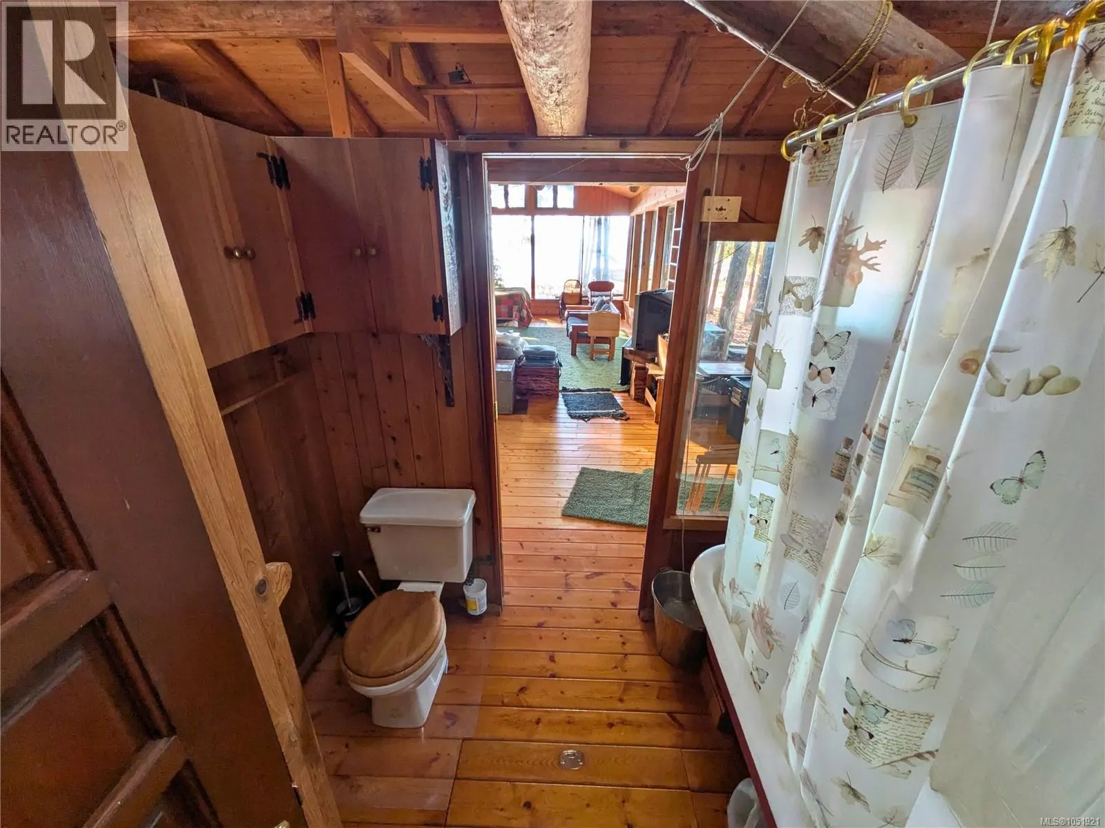 3 Grant Rd
