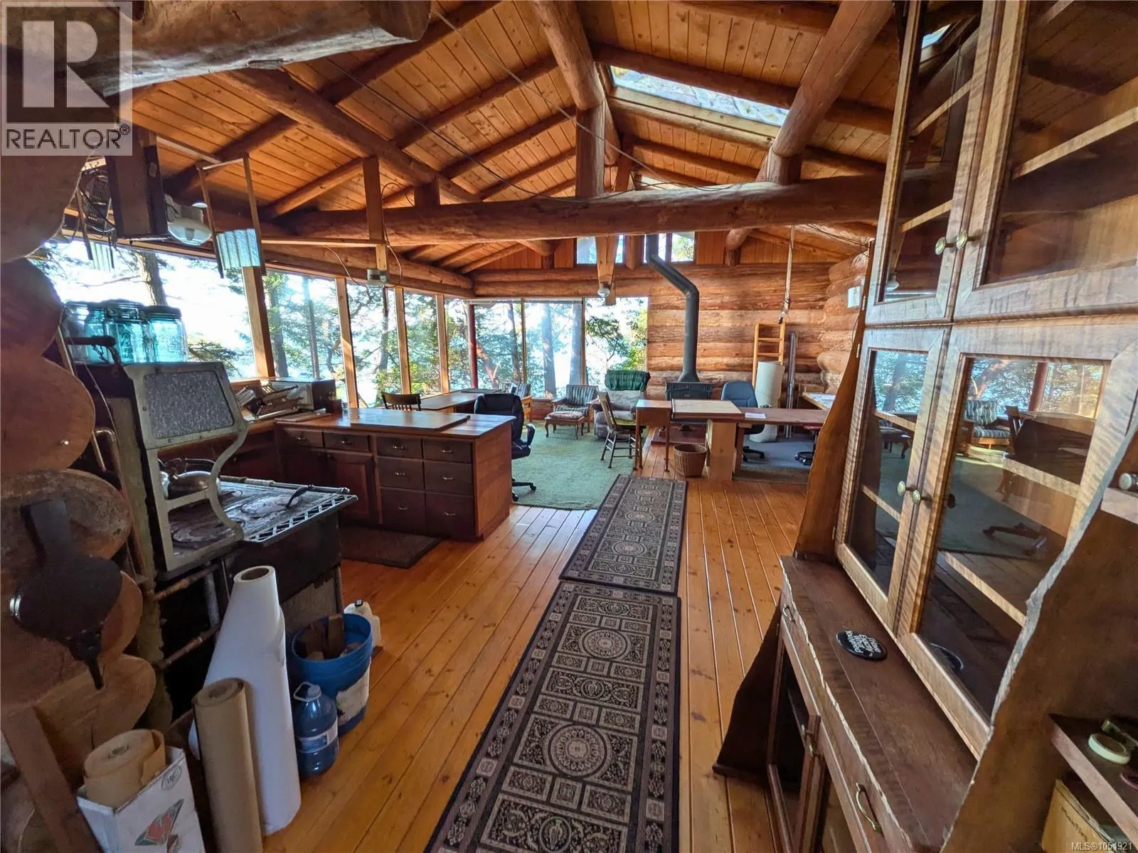 3 Grant Rd