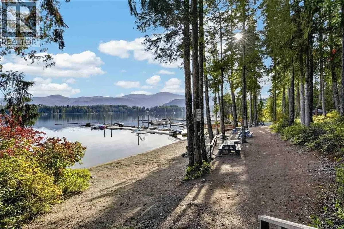 3 10325 Lakeshore Rd