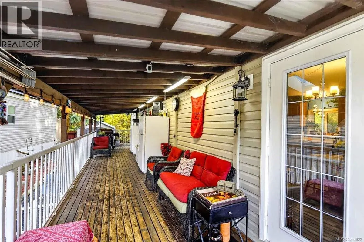 3 10325 Lakeshore Rd