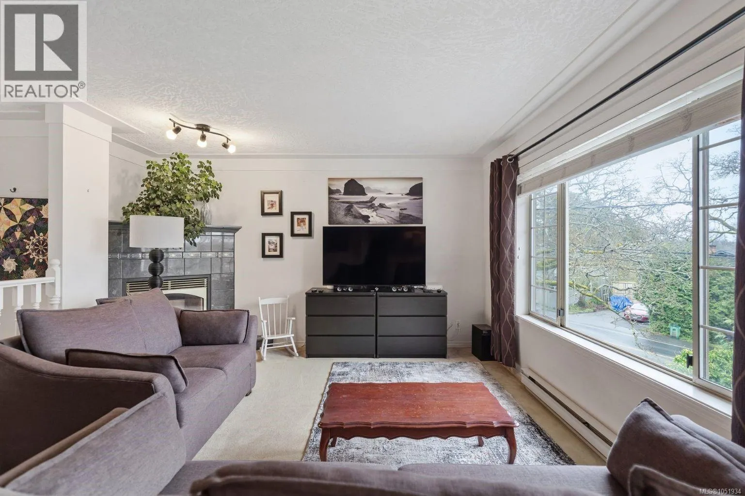 1280 Oakmount Rd