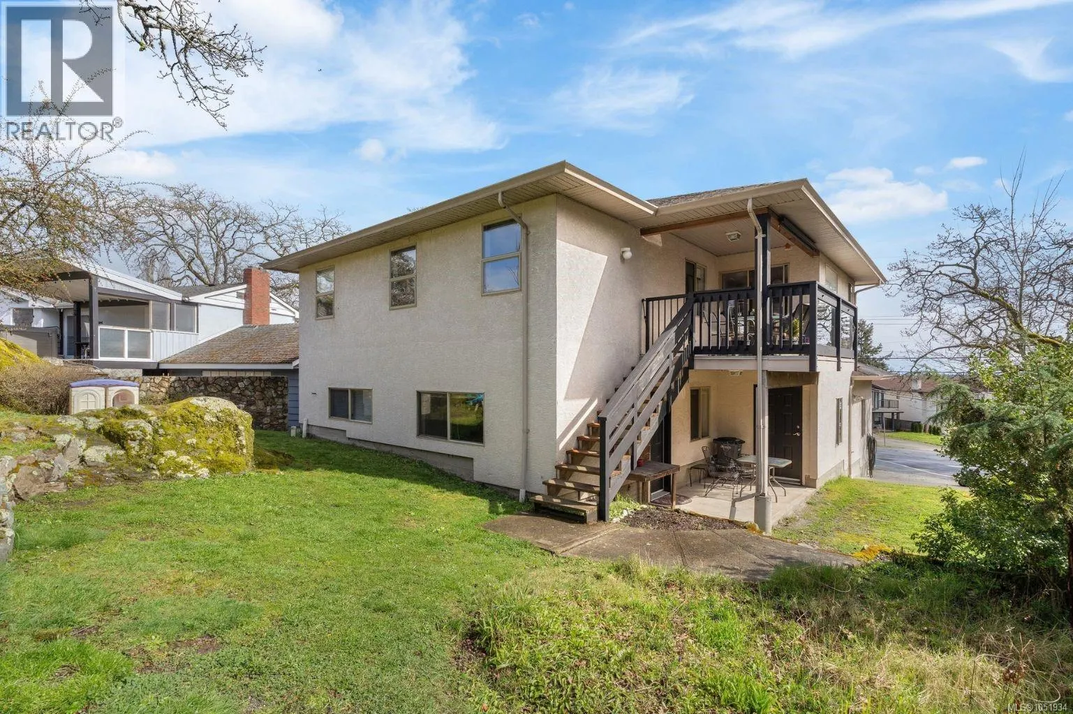 1280 Oakmount Rd