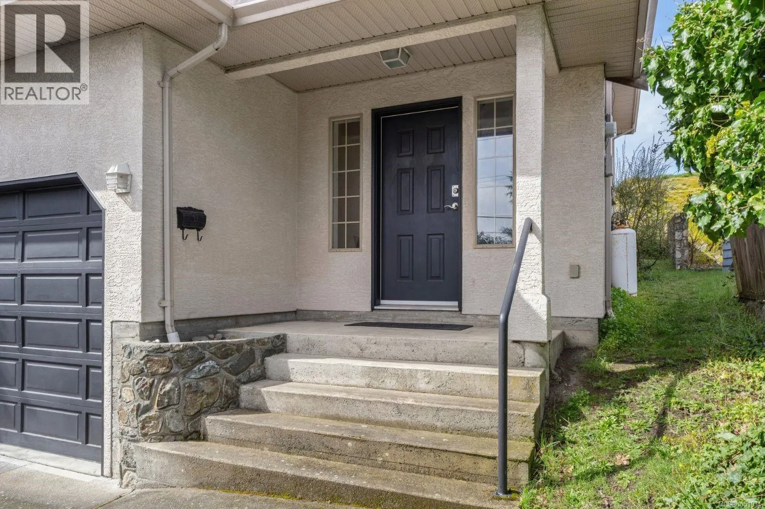 1280 Oakmount Rd