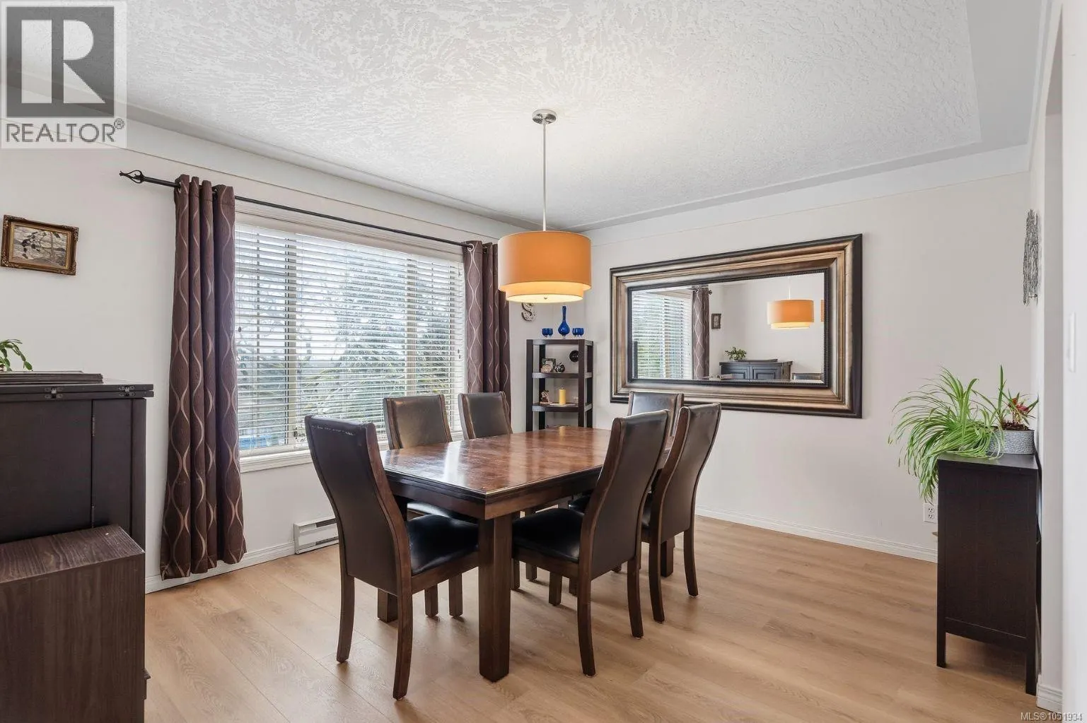 1280 Oakmount Rd
