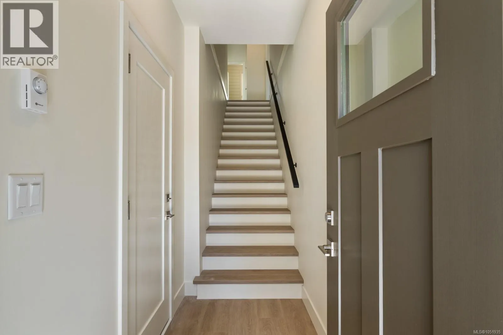 214 2770 Vantilburg Cres