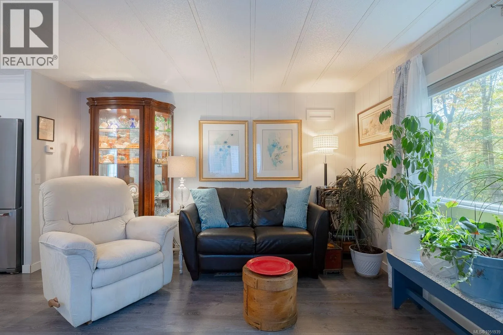 2 3258 Alberni Hwy