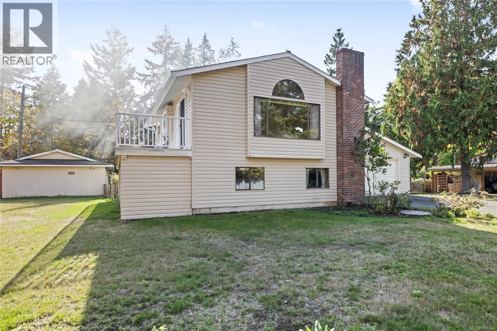 443 Hoylake Rd W