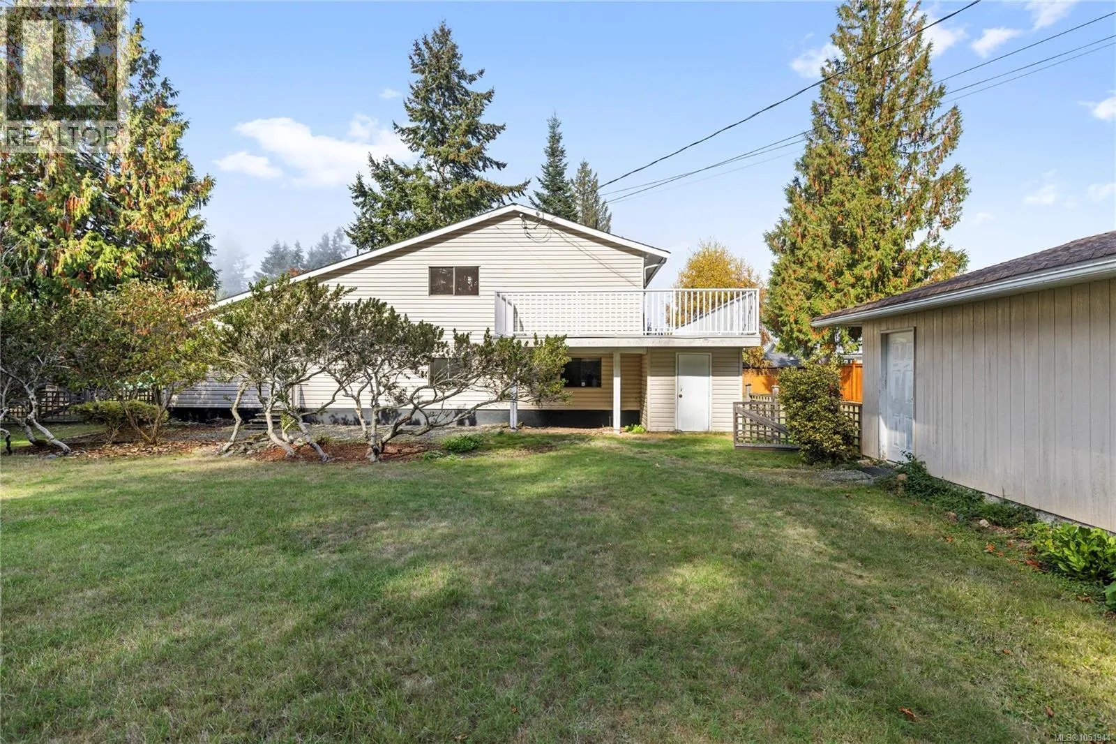 443 Hoylake Rd W
