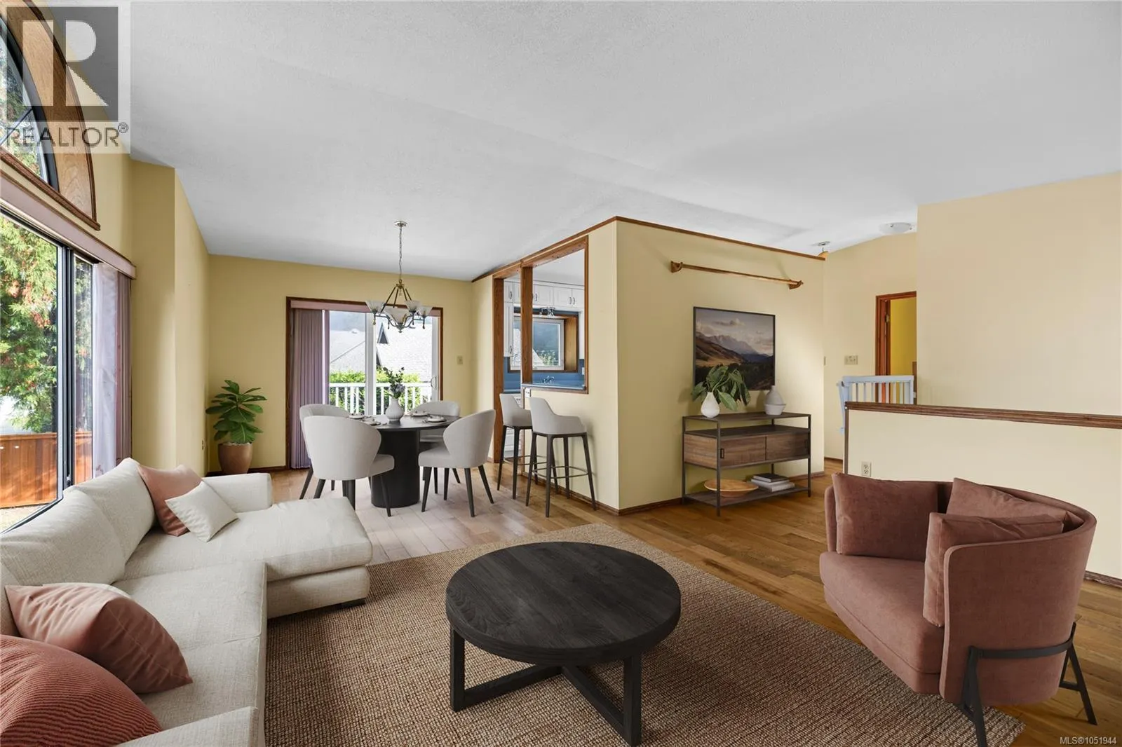 443 Hoylake Rd W