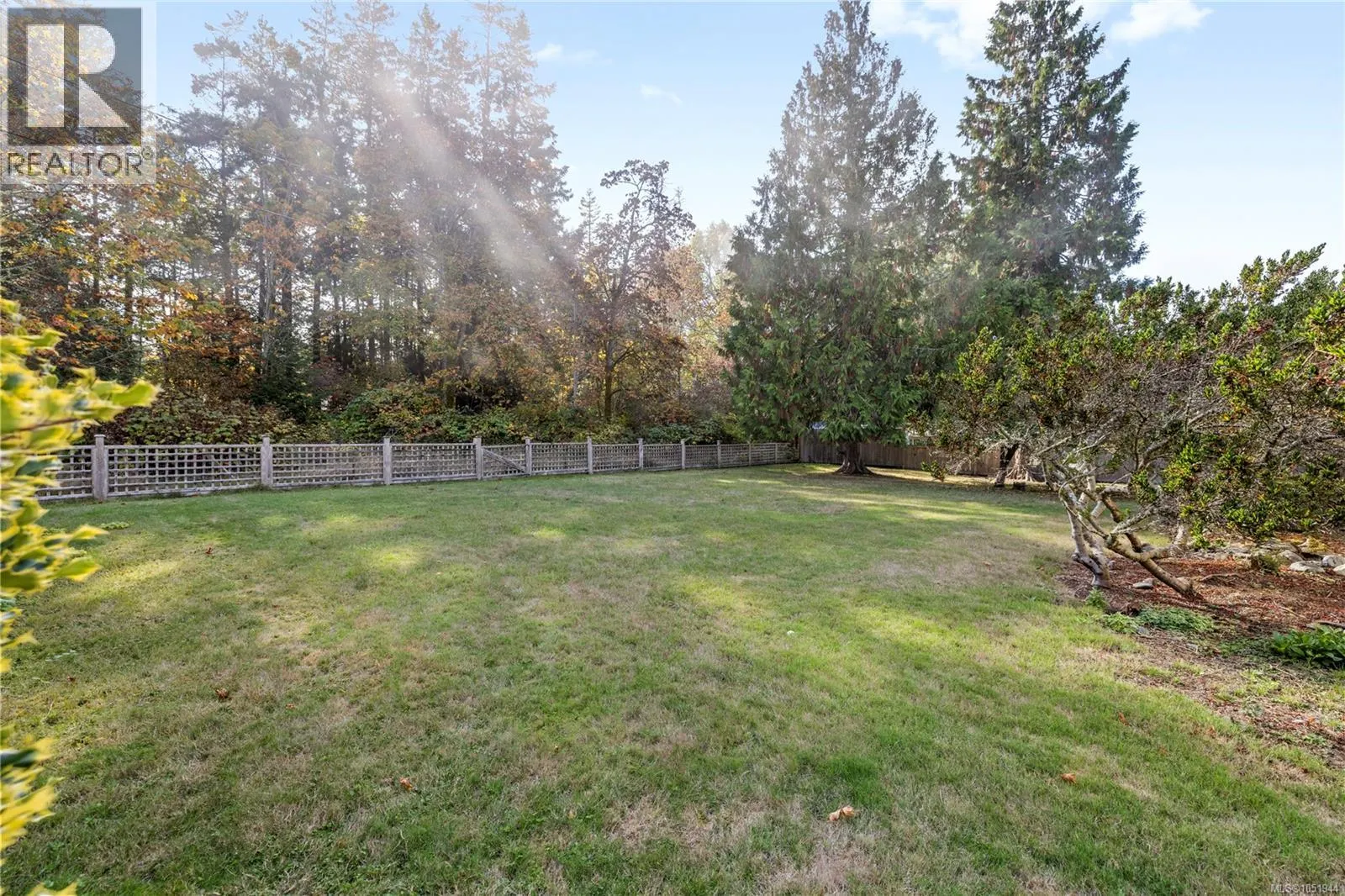 443 Hoylake Rd W