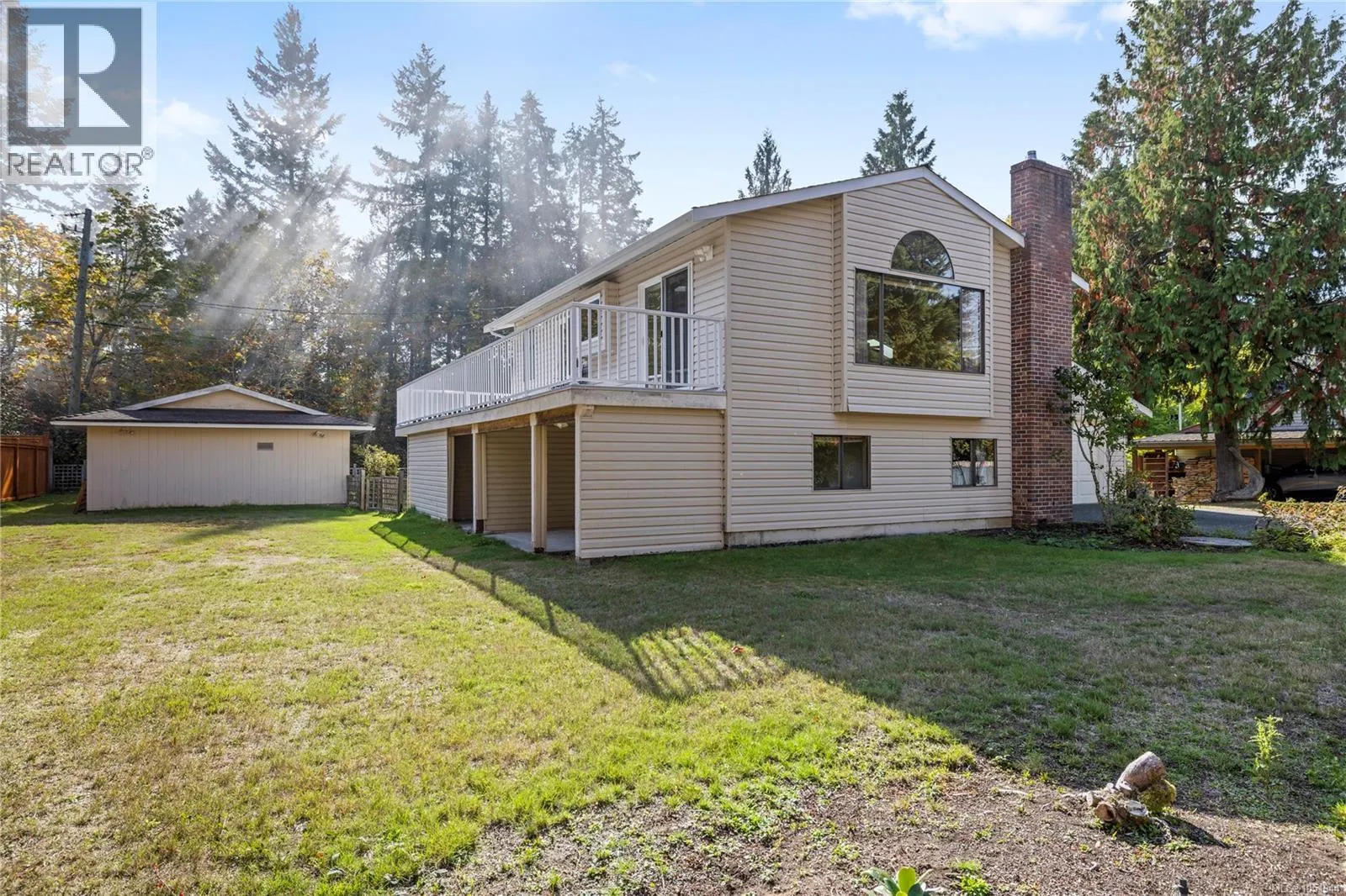 443 Hoylake Rd W