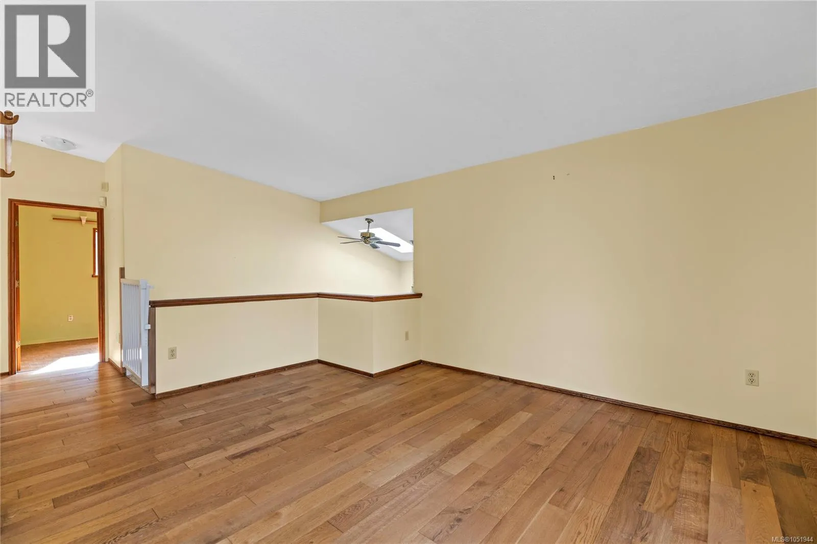 443 Hoylake Rd W