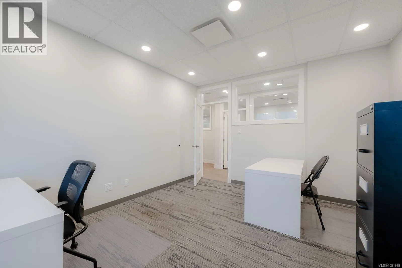 1A 5140 Metral Dr