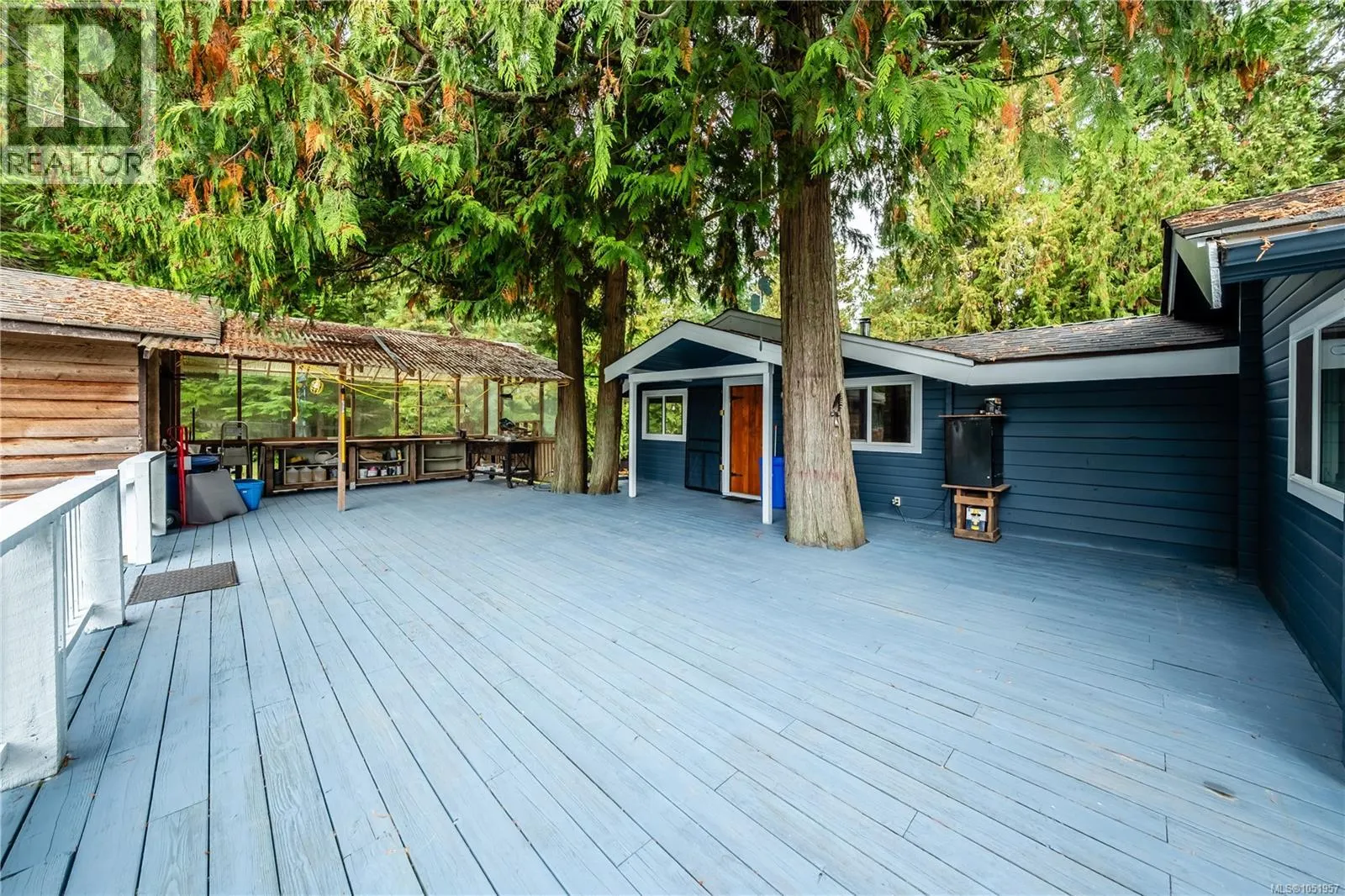336 Hemlock Ave