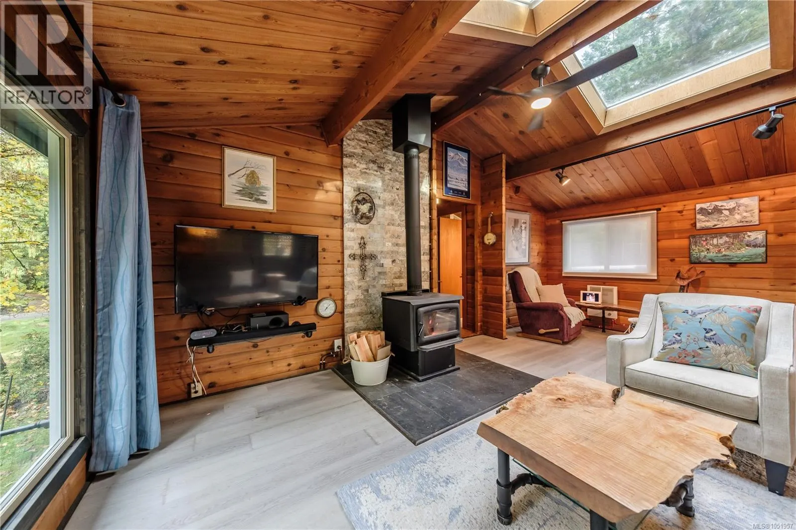 336 Hemlock Ave