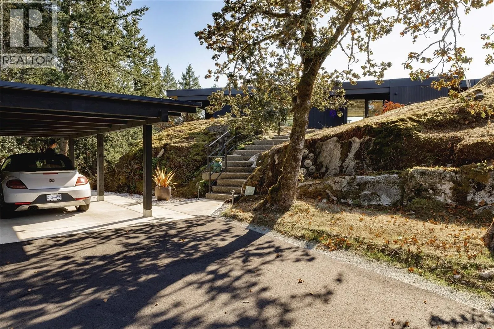 8074 McPhail Rd