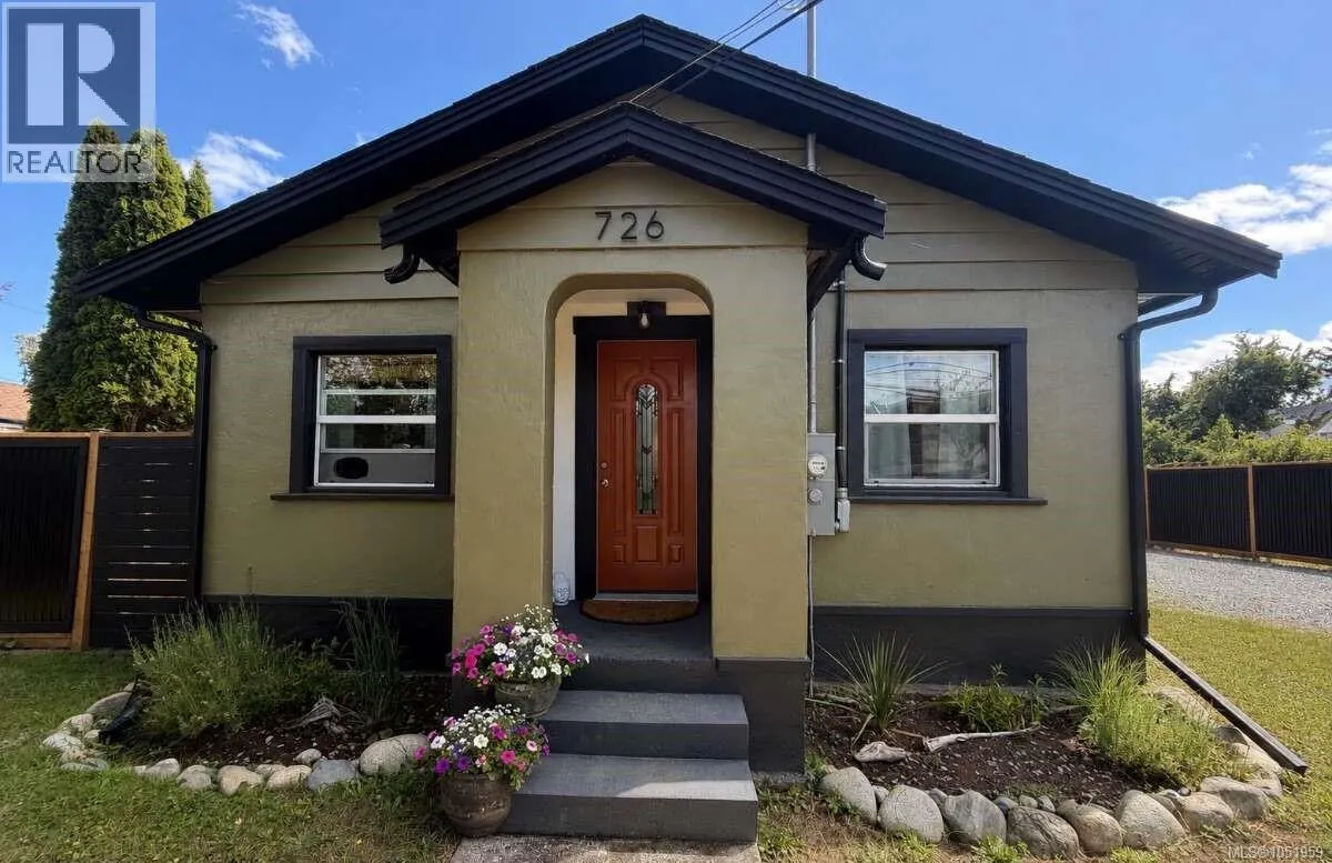 726 Bruce Ave