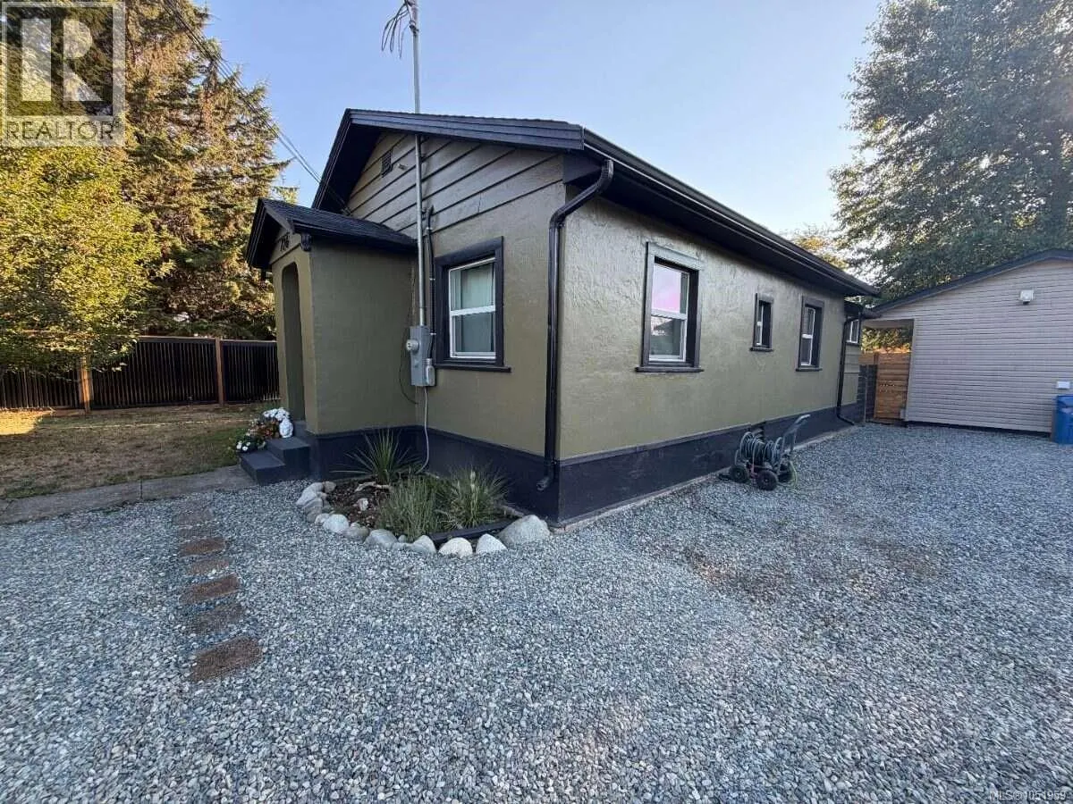726 Bruce Ave