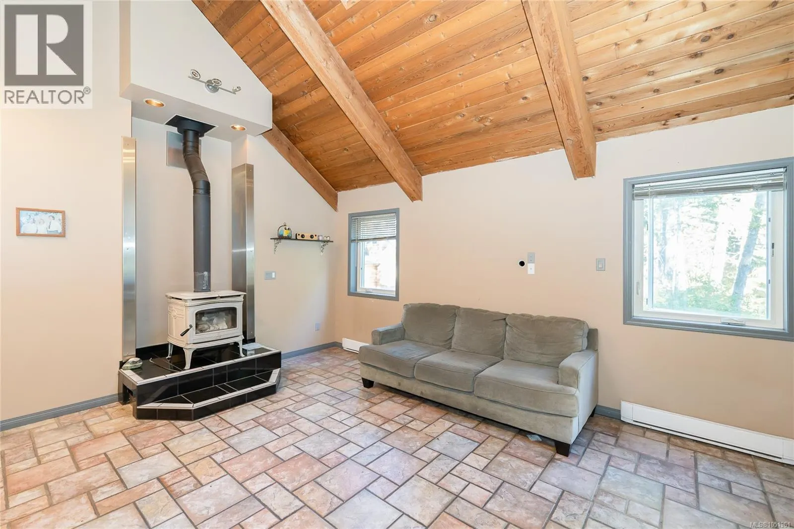 821 Ebadora Lane