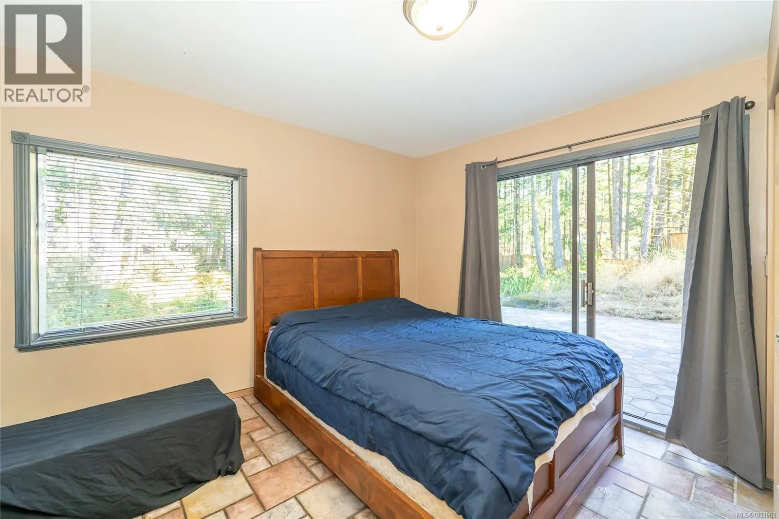 821 Ebadora Lane