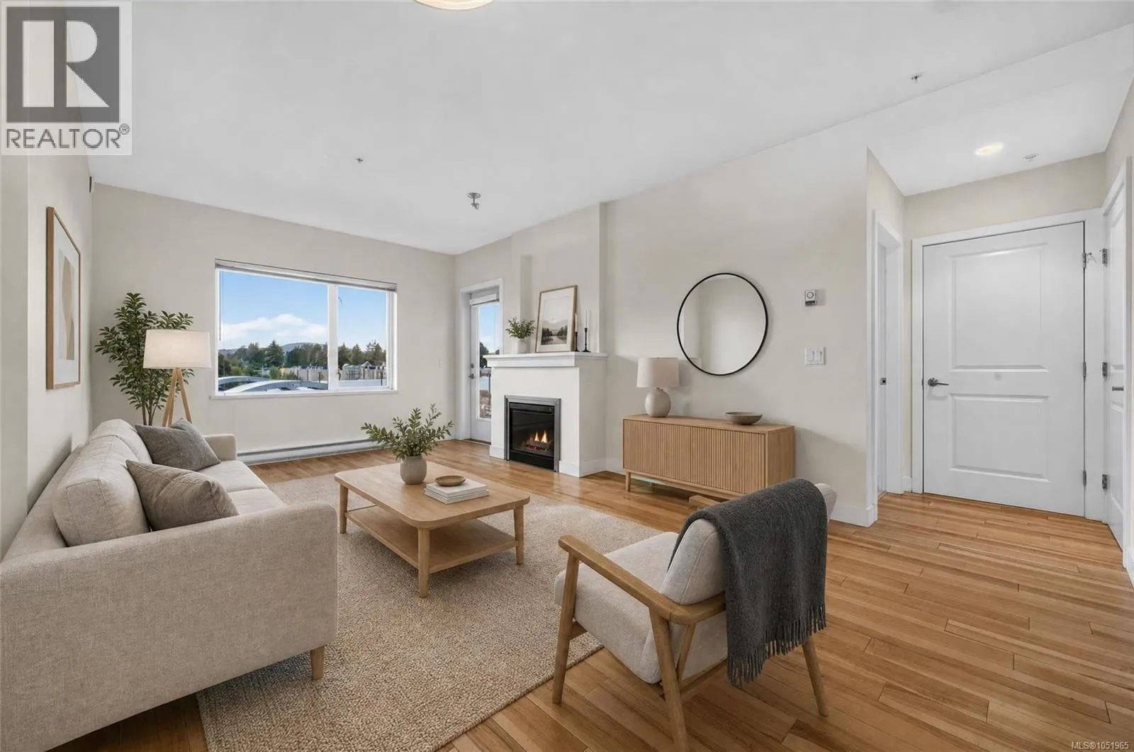 306 4394 West Saanich Rd