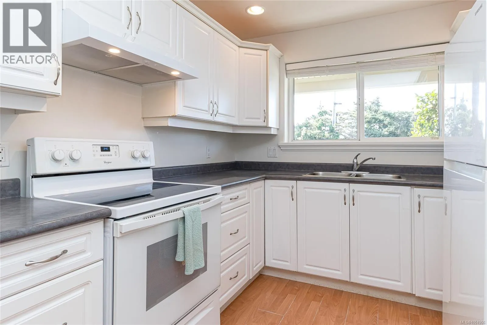 6309 Central Saanich Rd