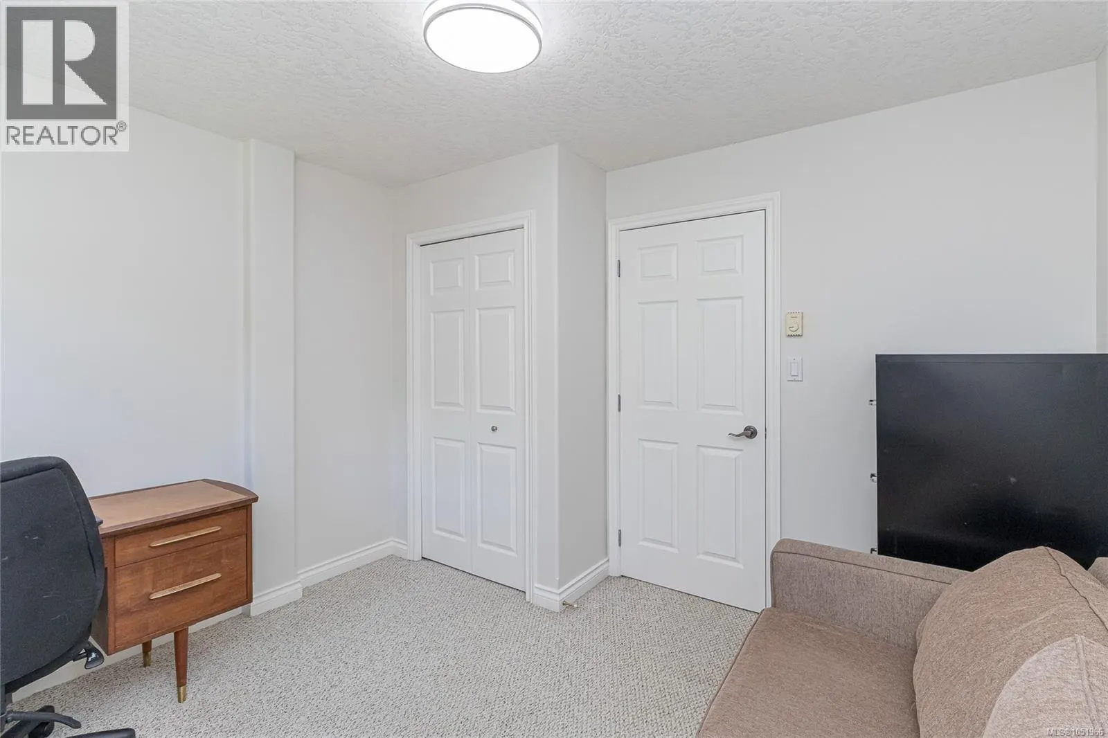 6309 Central Saanich Rd