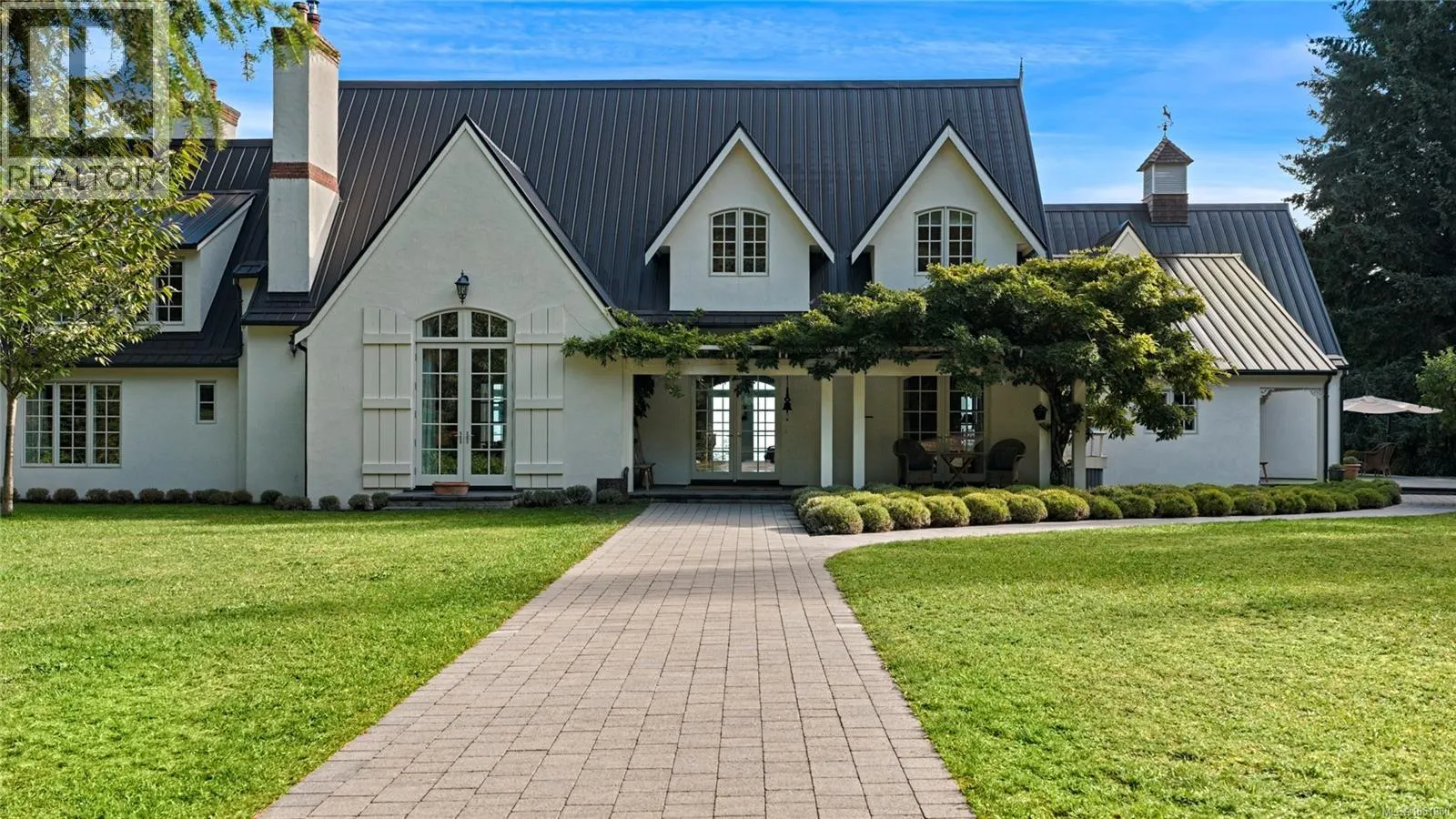 377 Seymour Hts