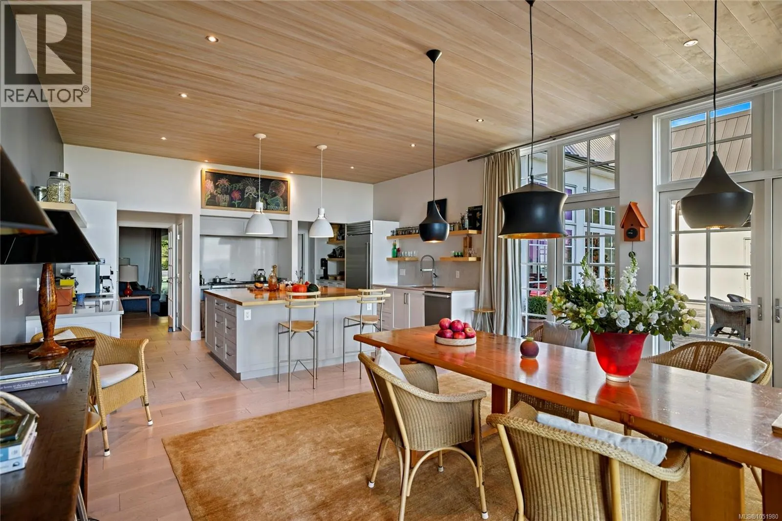 377 Seymour Hts