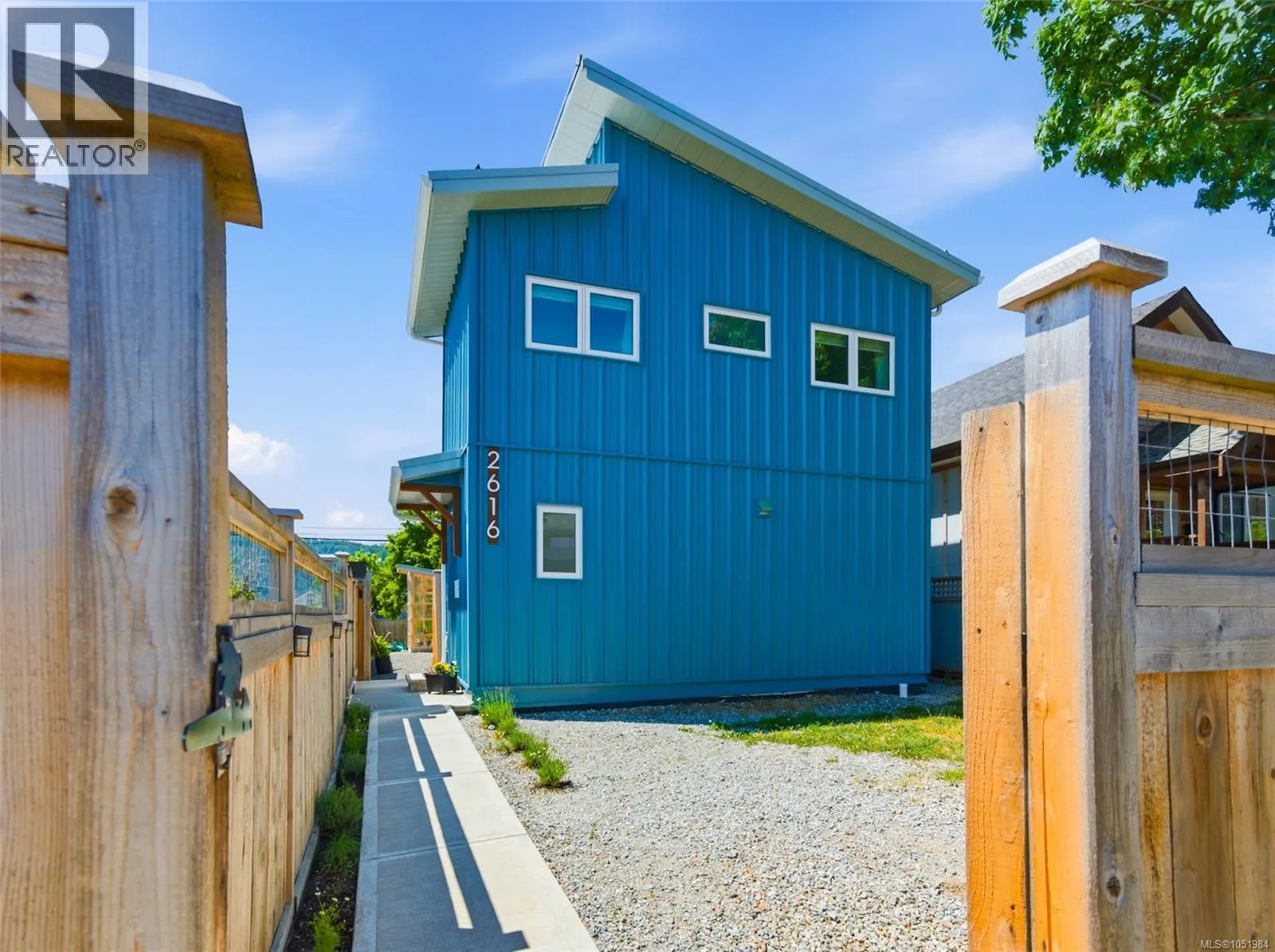 2616 3rd Ave