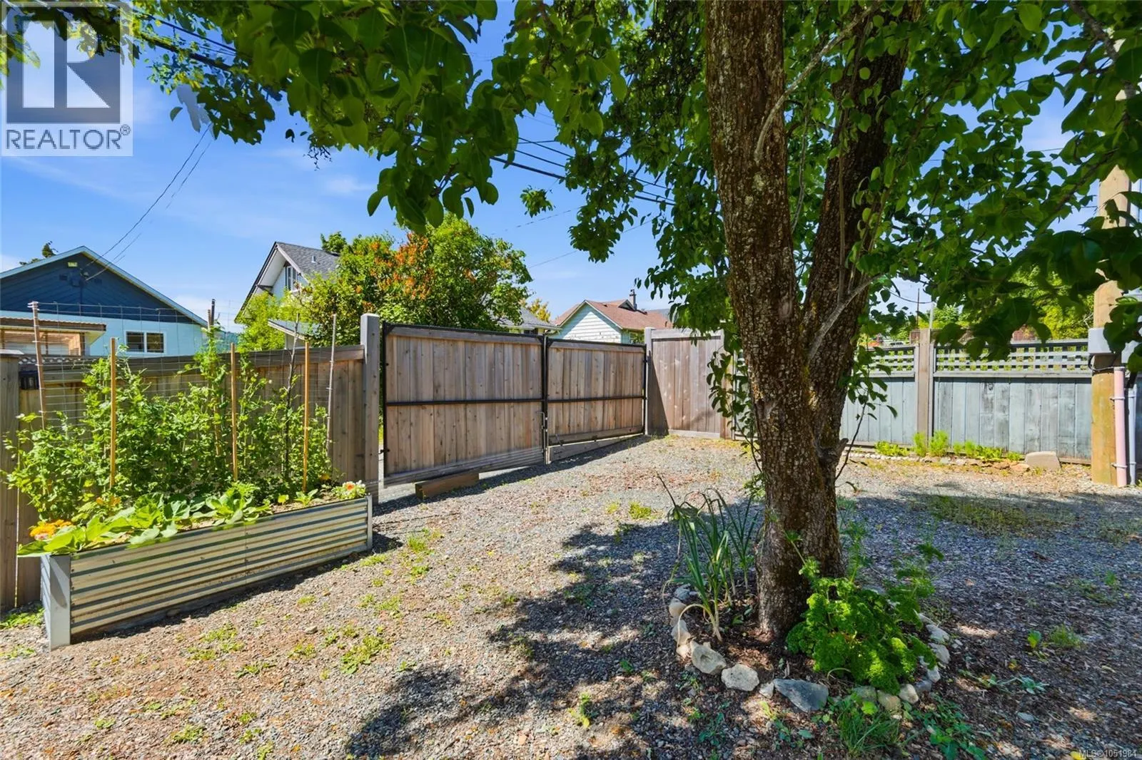2616 3rd Ave