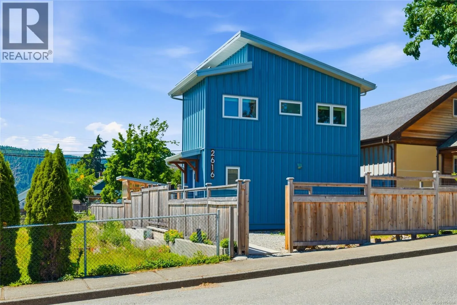2616 3rd Ave