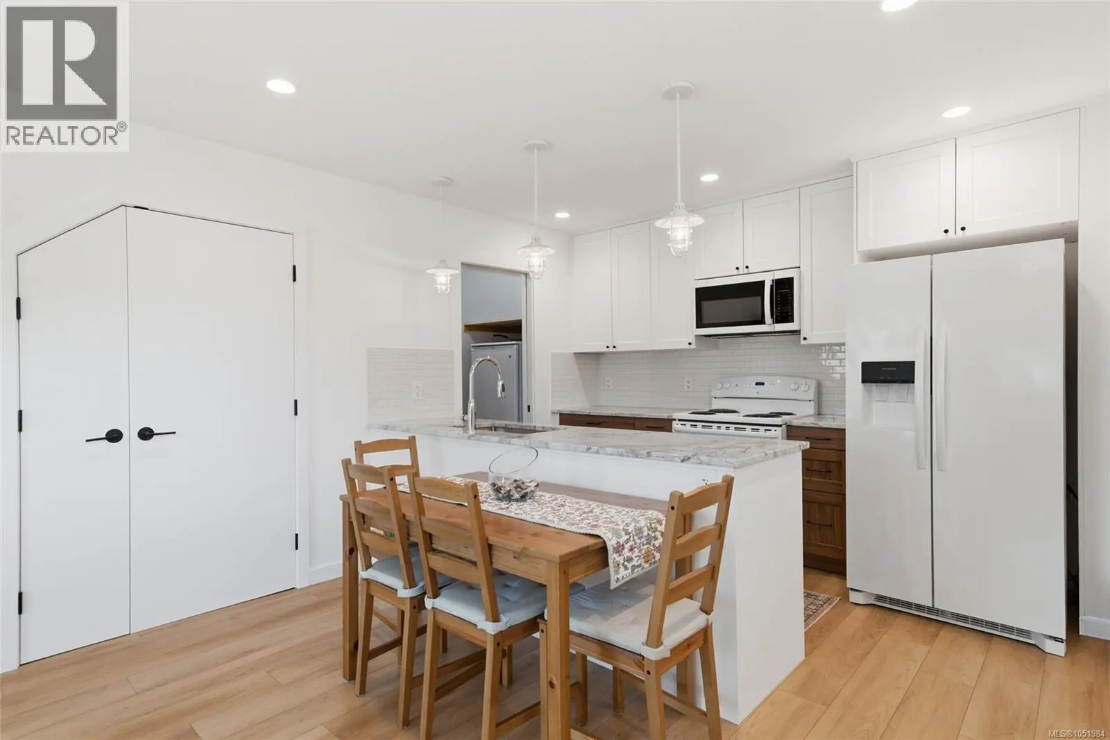2616 3rd Ave