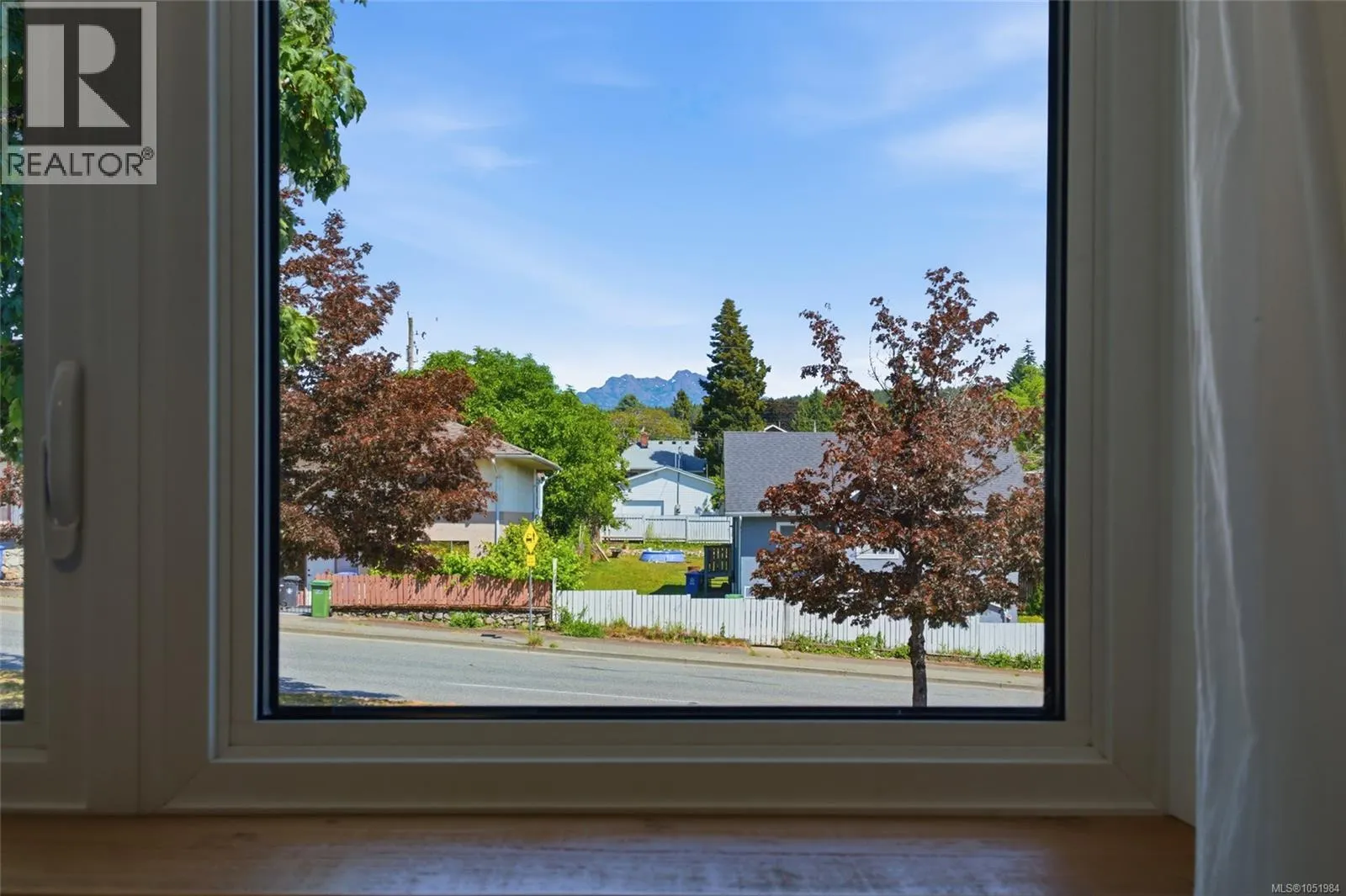2616 3rd Ave