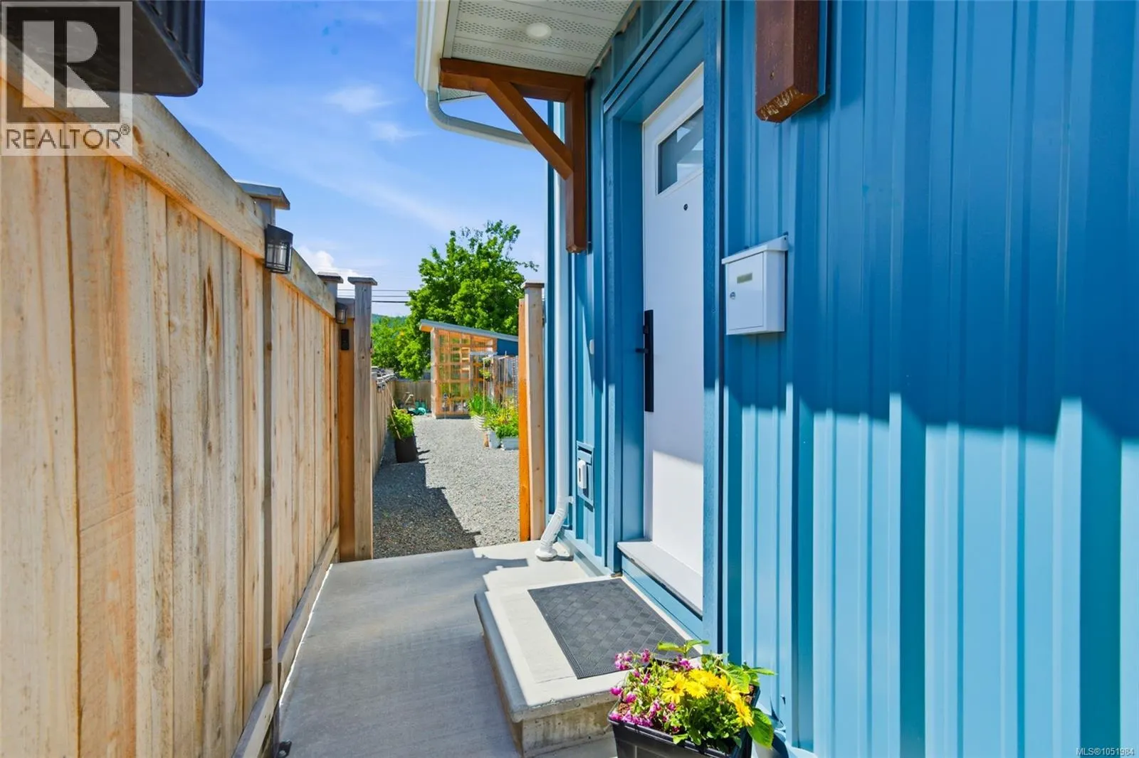 2616 3rd Ave