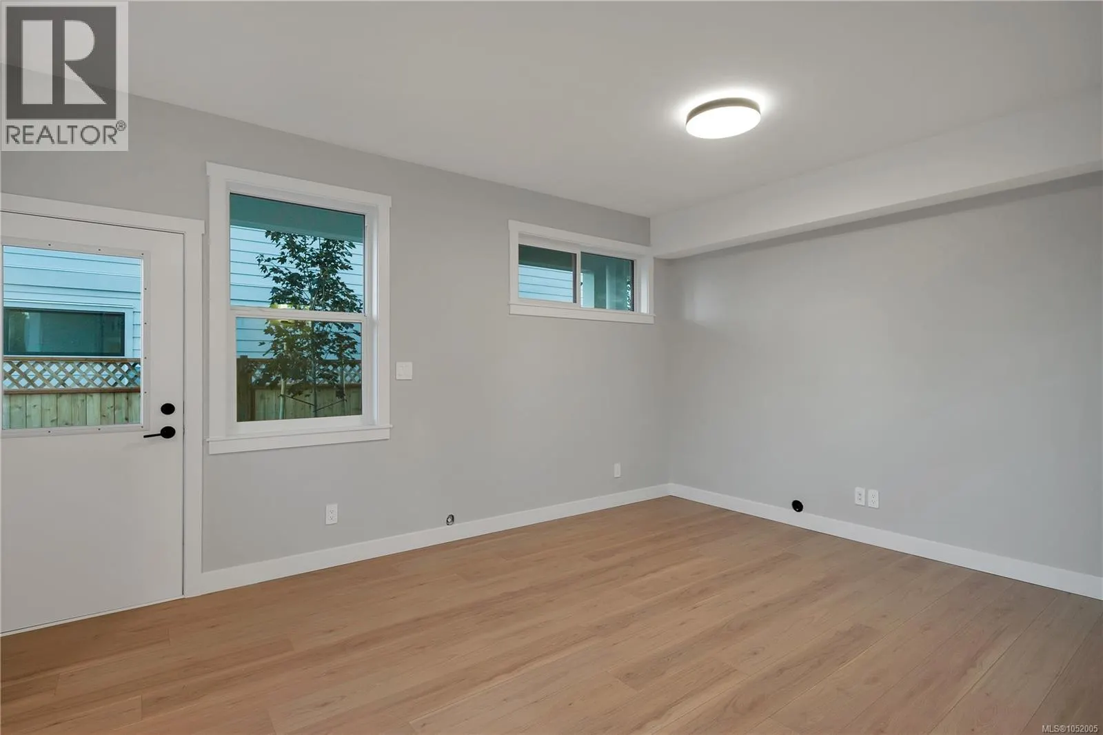 303A Hilchey Rd
