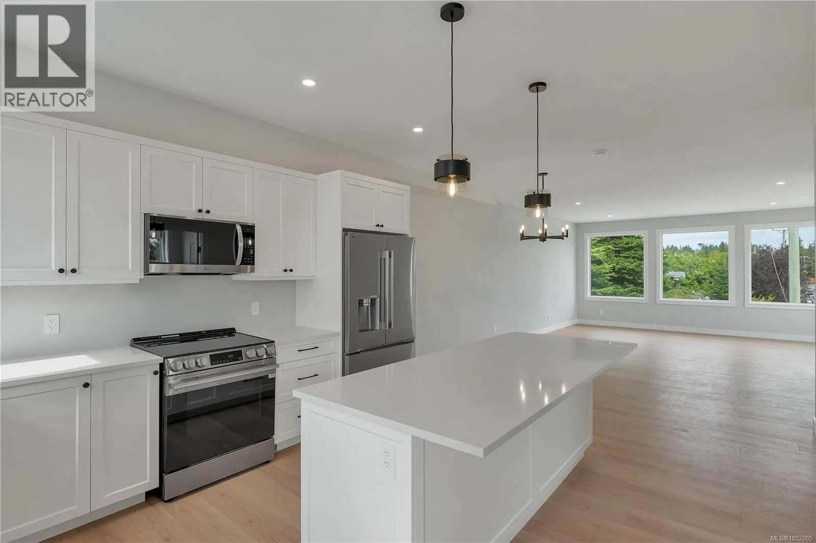 303A Hilchey Rd