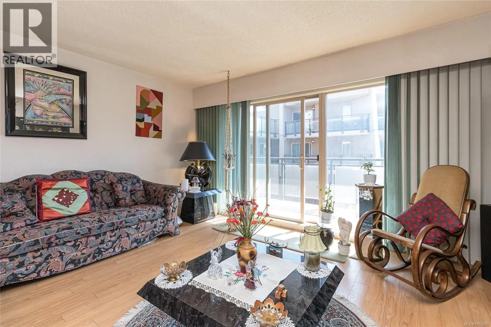 312 1545 Pandora Ave