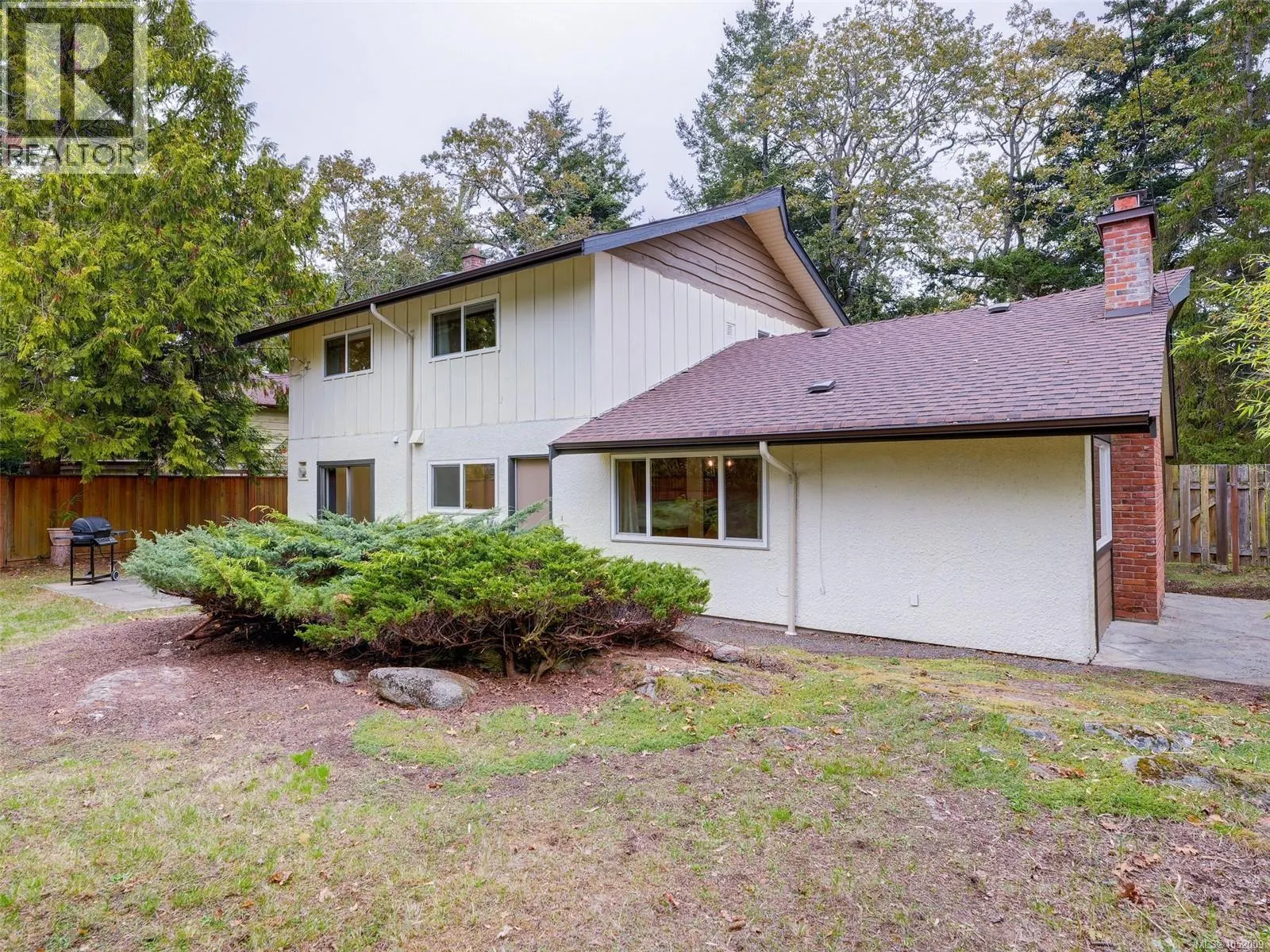 3536 Henderson Rd
