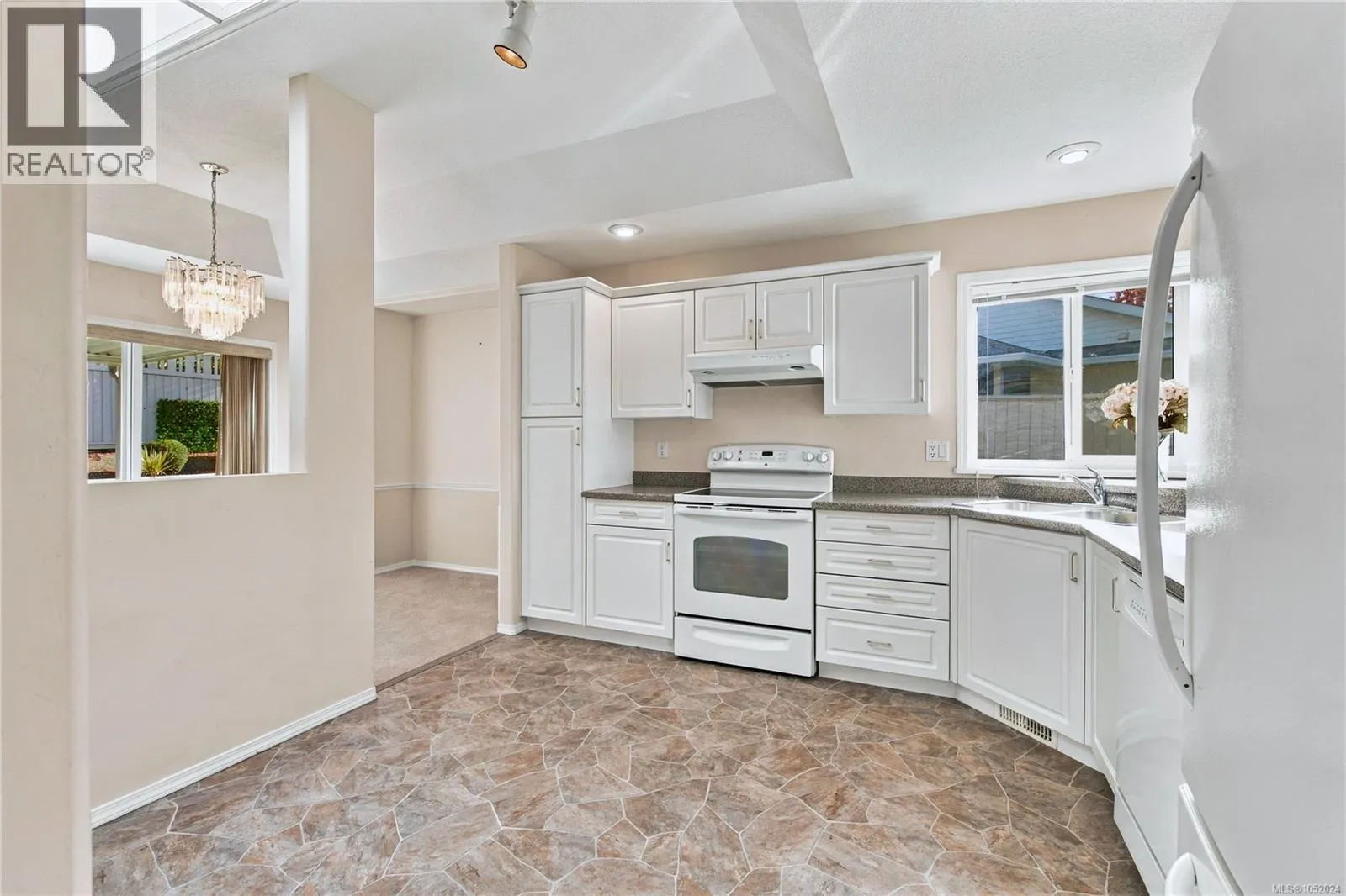5850 Remi Lane