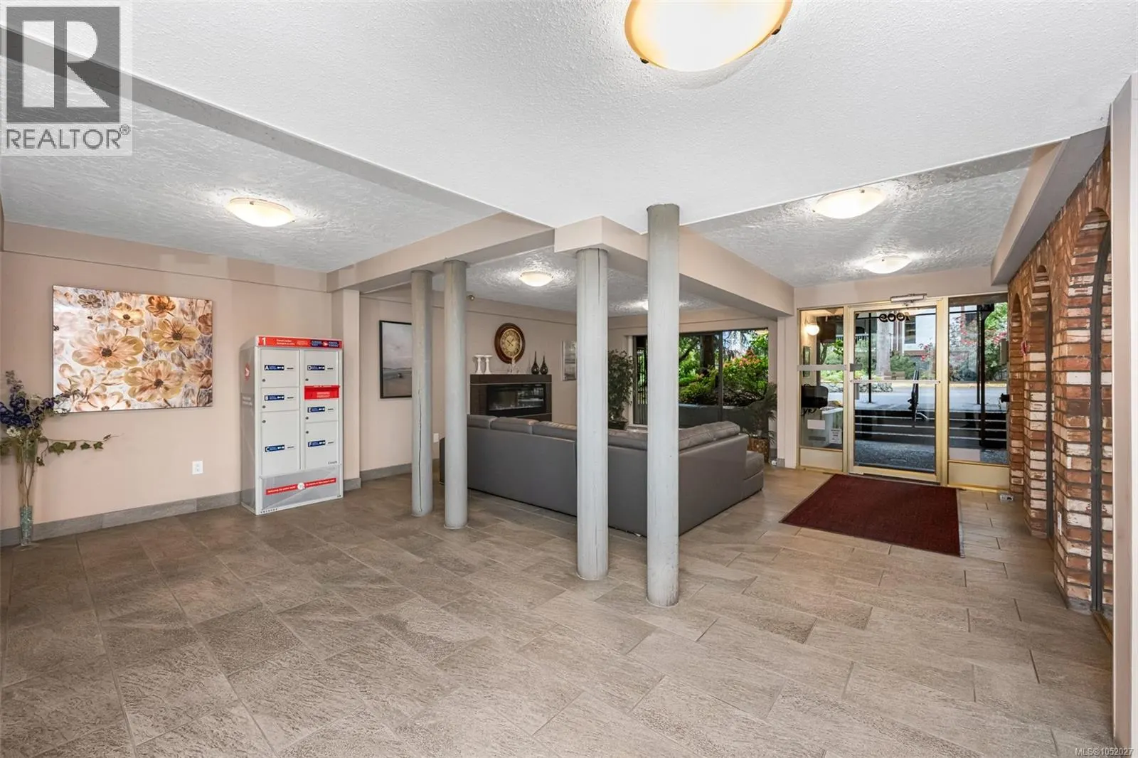419 1009 McKenzie Ave