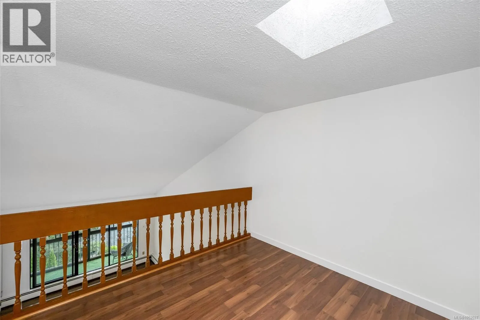 419 1009 McKenzie Ave