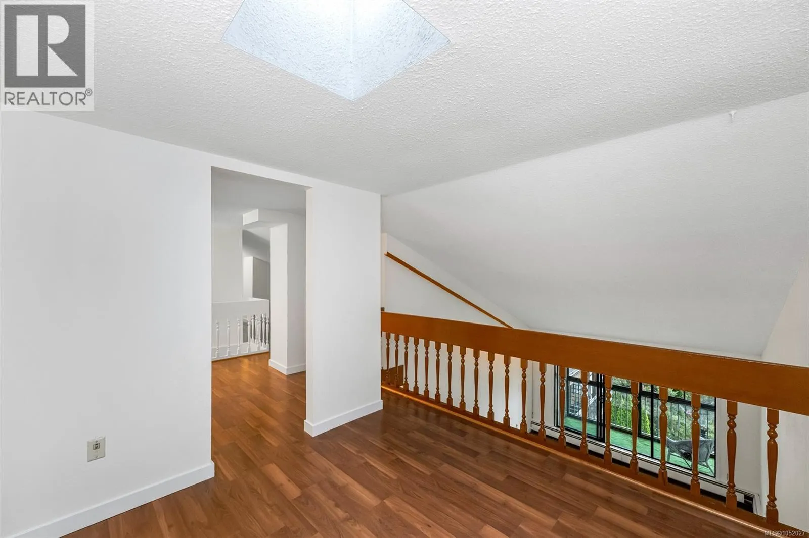 419 1009 McKenzie Ave