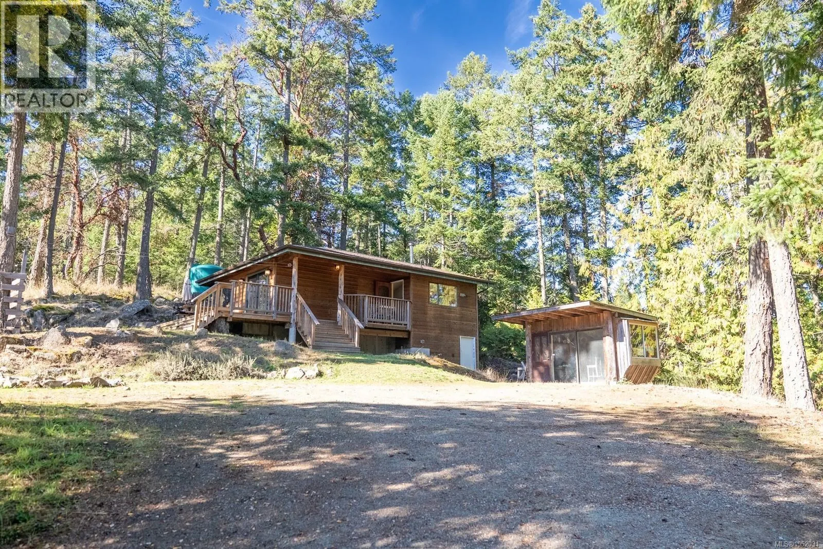 4318 Port Washington Rd
