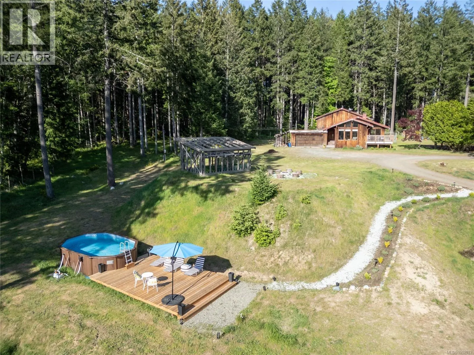 2279/2281 Clark Rd