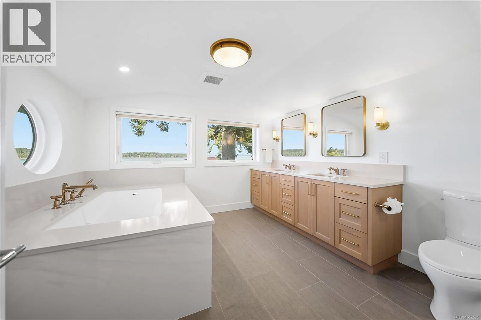 312 Roland Rd