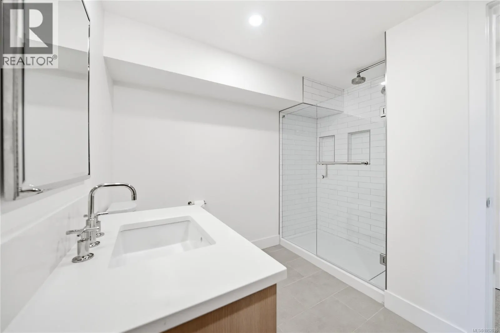 312 Roland Rd