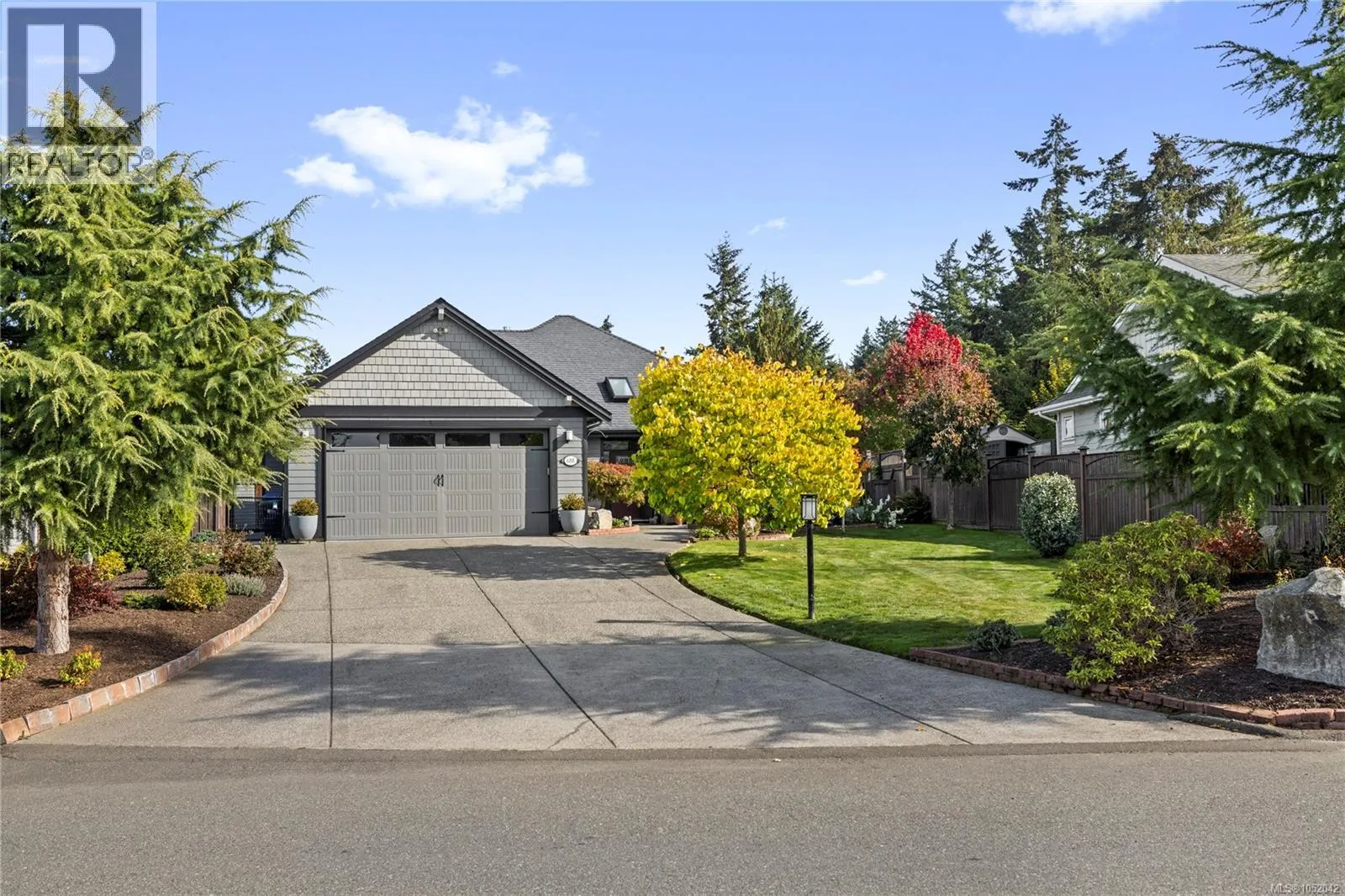 688 Lowry's Rd
